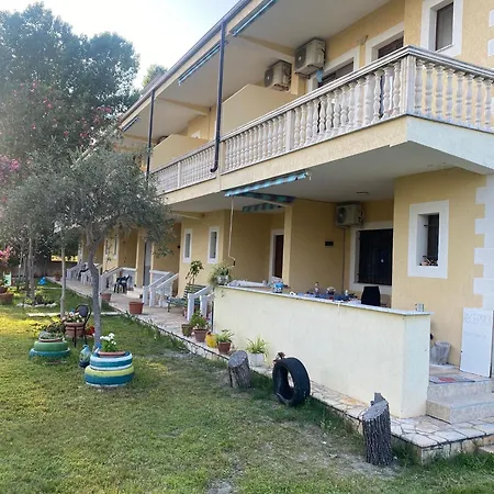 Marino Hotel apartamentowy Baks-Rrjoll